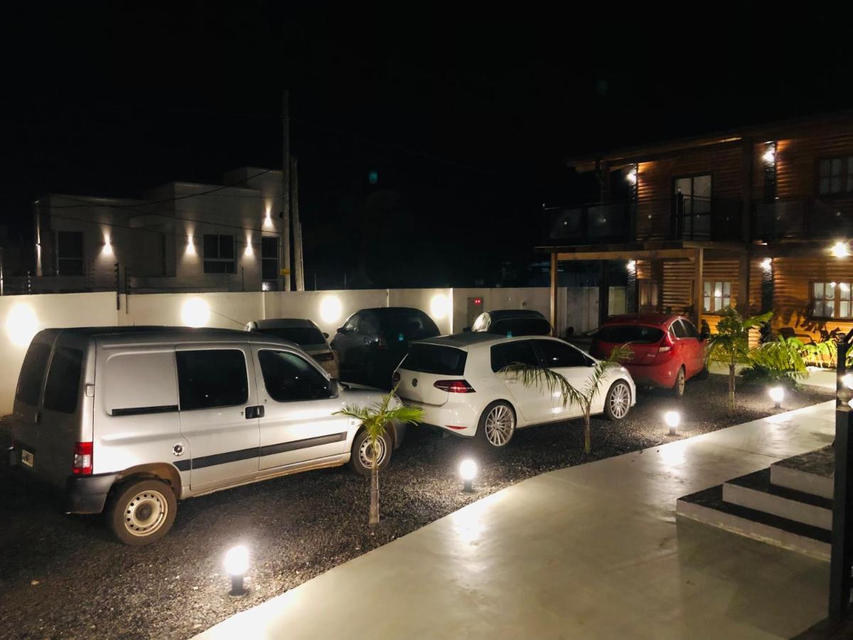 Hotel Alma Pura 푸에르토이과수 외부 사진