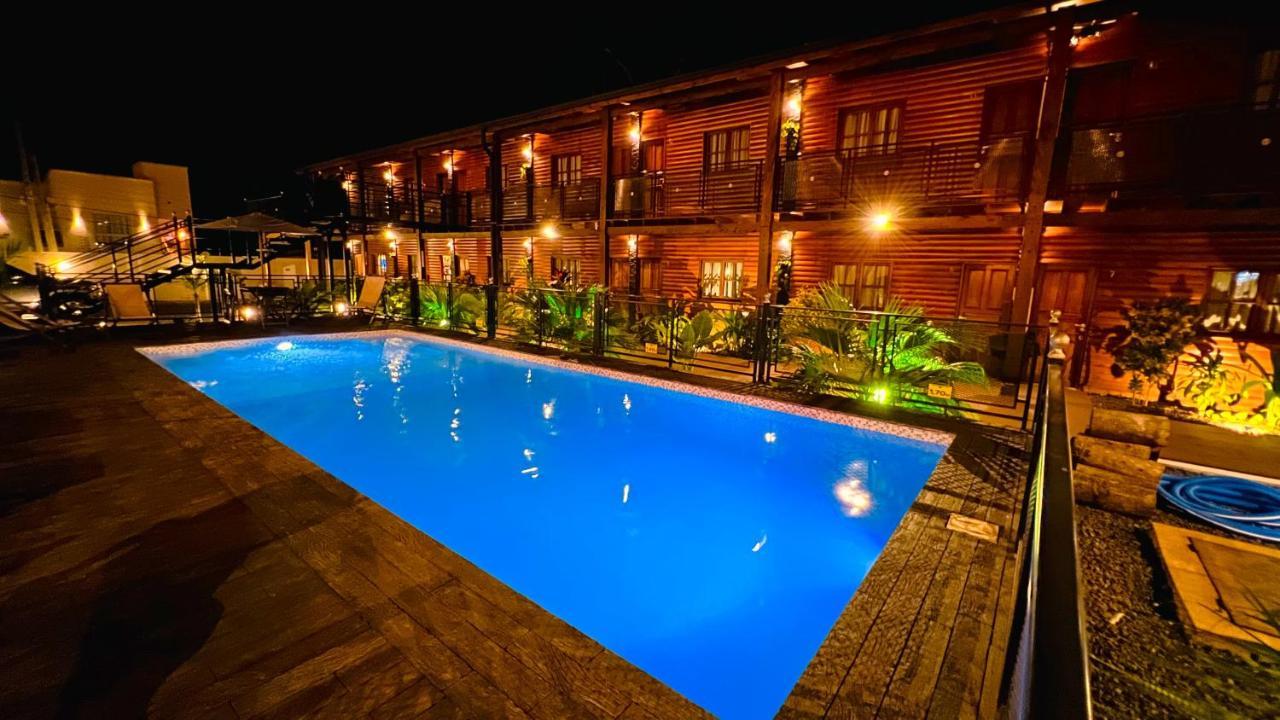 Hotel Alma Pura 푸에르토이과수 외부 사진