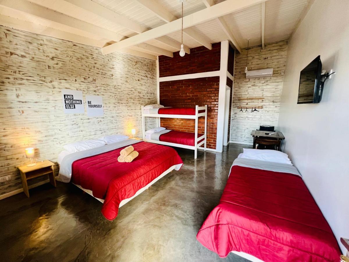 Hotel Alma Pura 푸에르토이과수 외부 사진