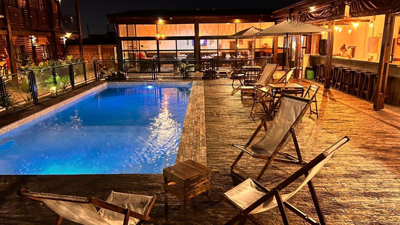 Hotel Alma Pura 푸에르토이과수 외부 사진