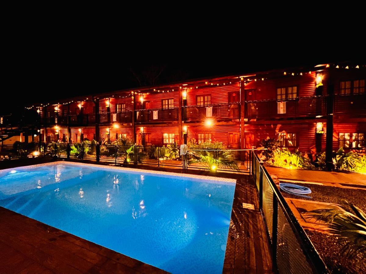 Hotel Alma Pura 푸에르토이과수 외부 사진